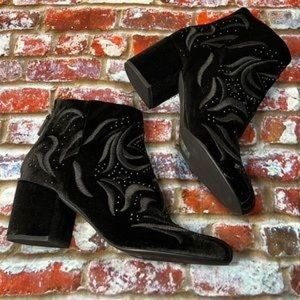 Dolce Vita Ibis Embroidered Velvet Black Heeled Ankle Boot